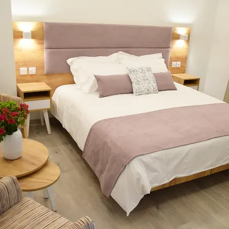 Hypnos Boutique (adults Only) מלון 3*